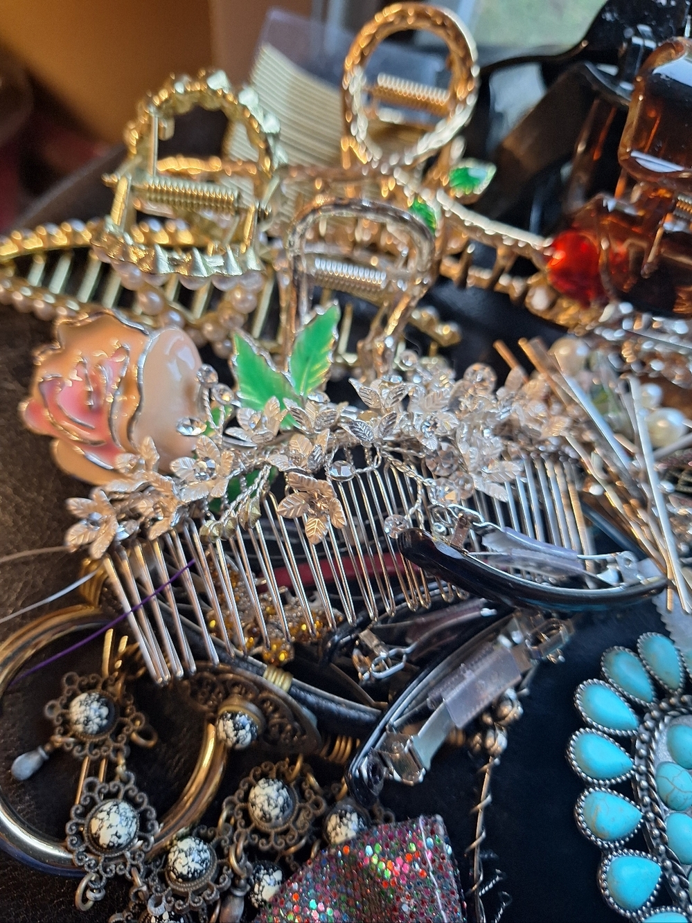 47 Lot Vintage to Now Hair Clips & Barrettes Pins Colorful Bohemian Coastal - Picture 5 of 6